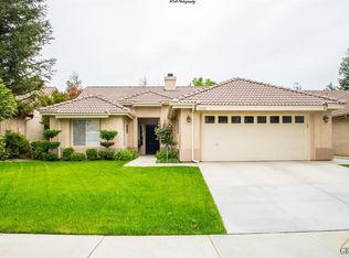 9719 Cinderella Ave, Bakersfield, CA