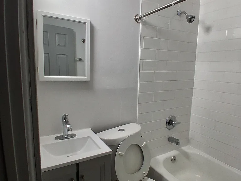 4923 Marion Ave #1 — Photo 12