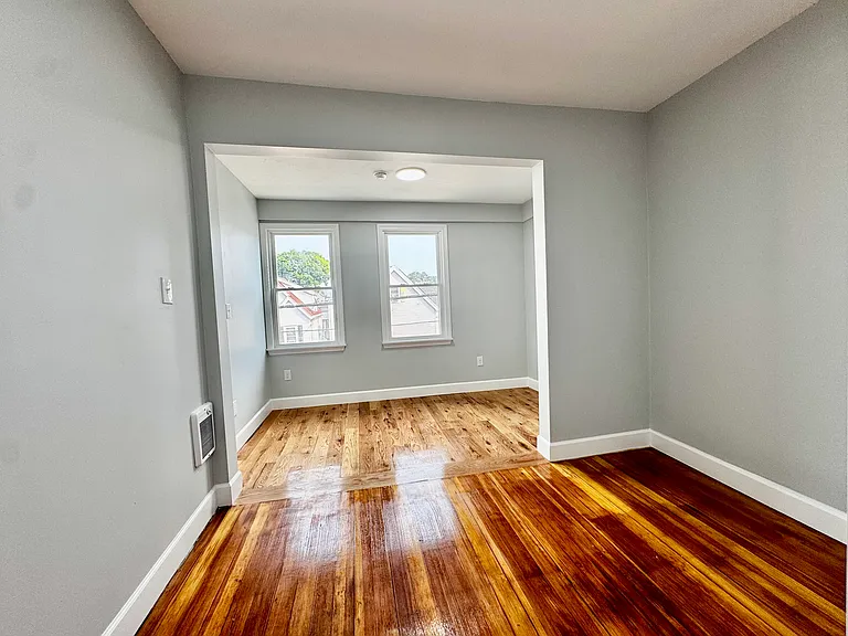 228 Belmont St #3 — Photo 14