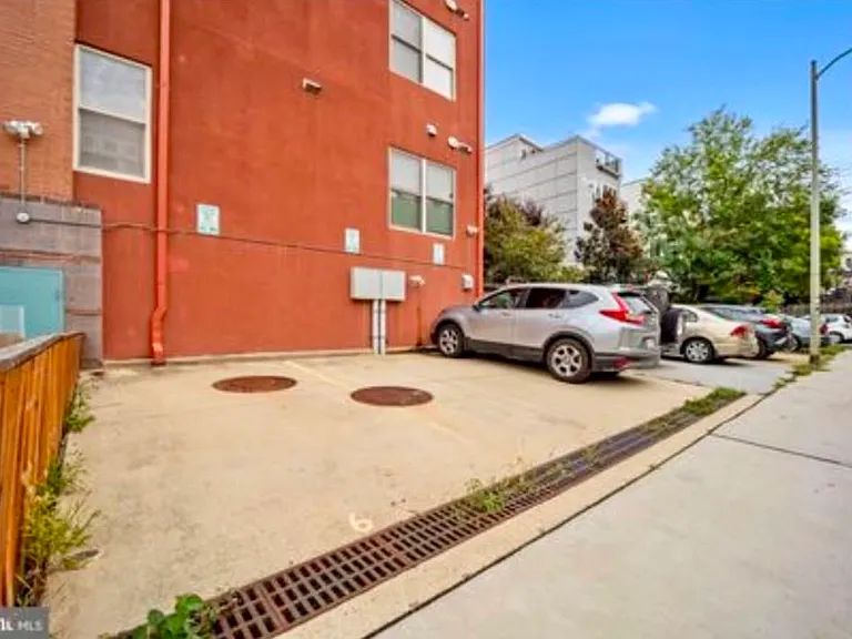 1464 Harvard St NW #7 — Photo 16