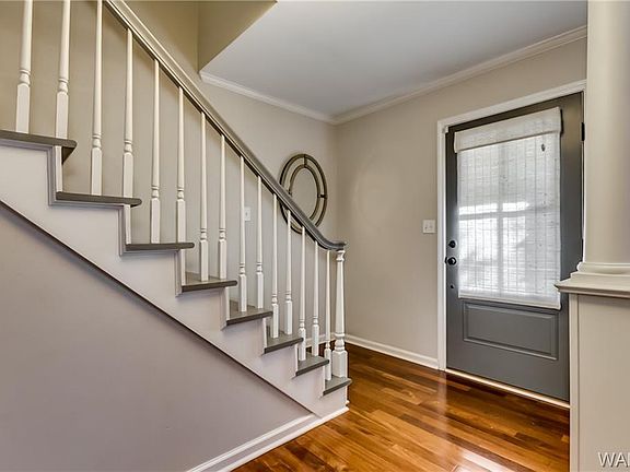 4th image of 318 Riverdale Dr