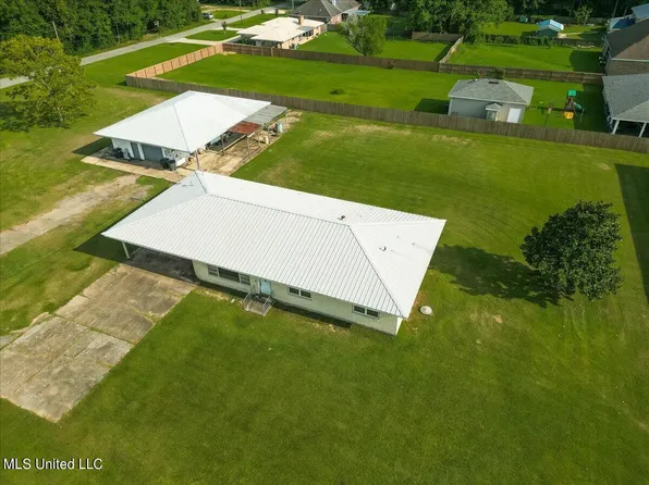 15509 Lemoyne Blvd, Biloxi, MS 39532