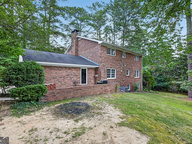4854 Springfield Dr — Photo 62