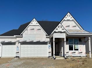 8346 Paxton Dr, Brownsburg, IN 46112