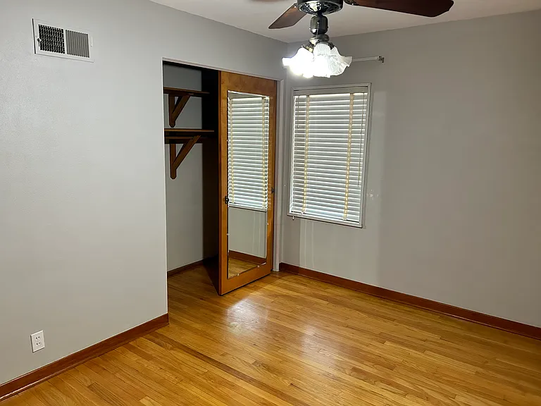 9552 Dulles Ct — Photo 9