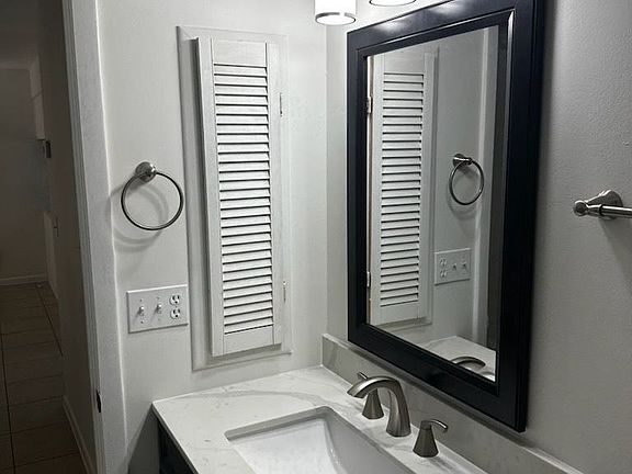 3rd image of 2906 Santa Barbara Blvd APT 2