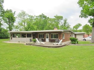 6511 N Shore Ave, Spring Grove, IL 60081