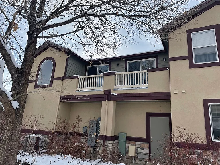 2402 Parkfront Dr #I — Photo 3