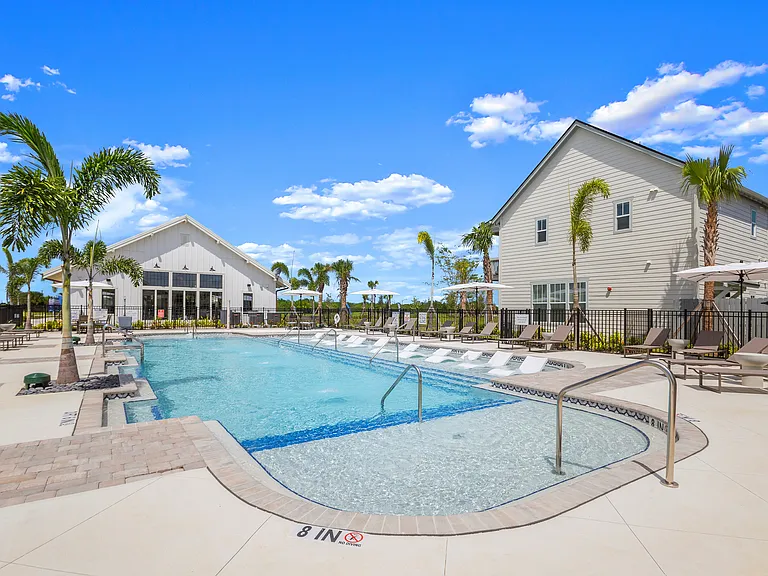 Luxury Pool