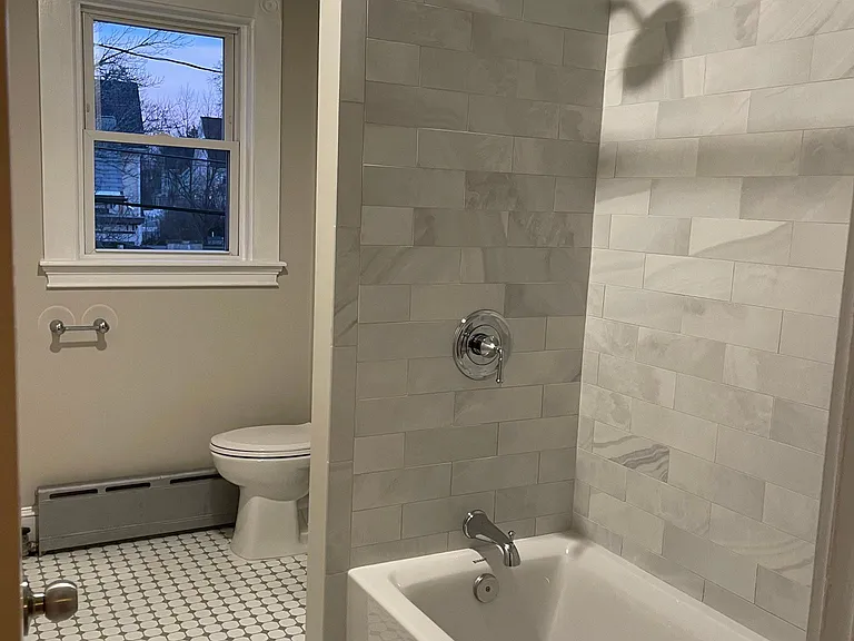 2nd floor full bath