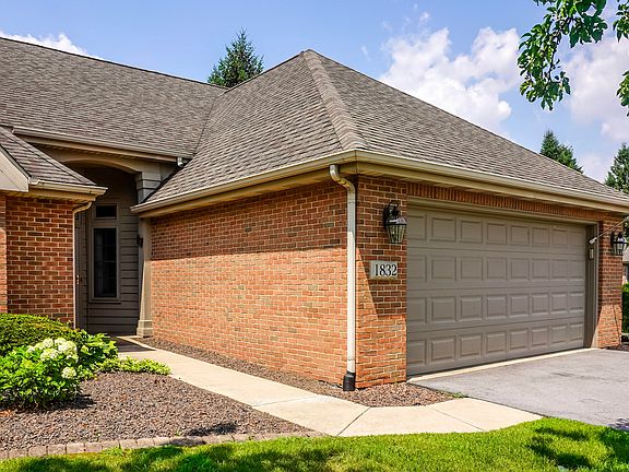 3rd image of 1832 Windfield Dr