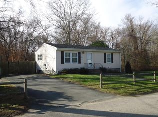 15 McCormick St, Dartmouth, MA 02747
