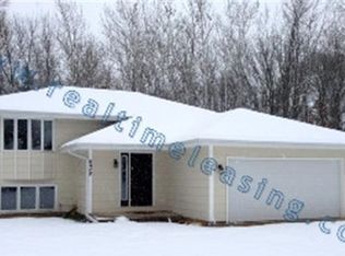 6948 Ivy Ct, Centerville, MN 55038