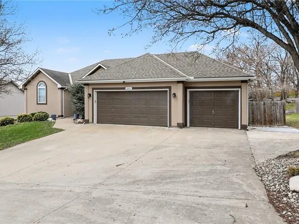 3204 S Elizabeth Ave, Independence, MO 64057