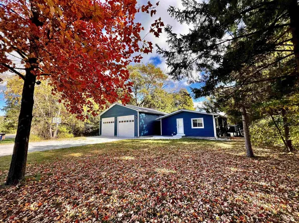985 Wellington Court, Nekoosa, WI 54457