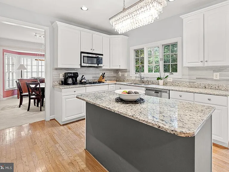6430 Bellevue Pl — Photo 12