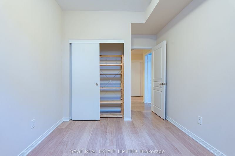 Toronto Townhouse for rent - 2 Bedrooms — photo 14