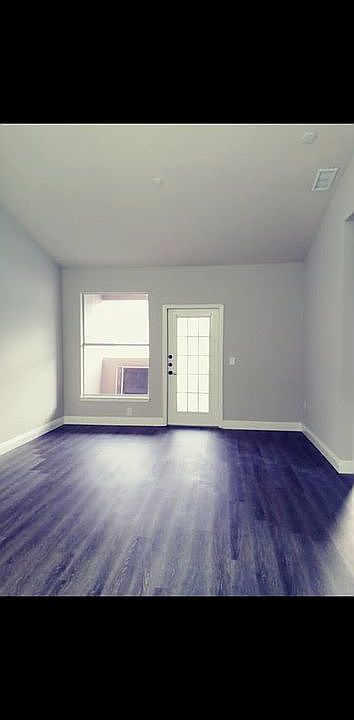 1st image of 18128 Villa Creek Dr