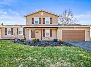 146 Spring Tree Ln, Rochester, NY 14612