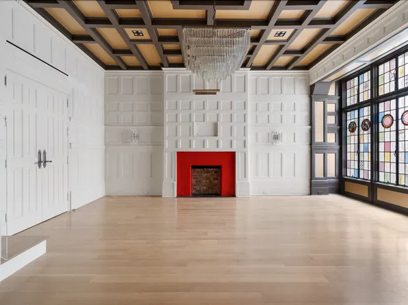 9 East 82nd Street 1 image 1 of 11