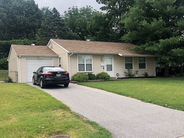 1st image of 12230 Fleetwood Pl