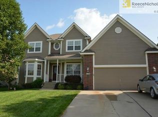 912 SE 12th St, Lees Summit, MO 64081