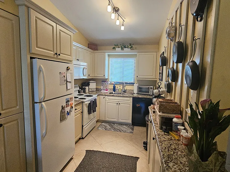 2850 Palmwood Ter #230 — Photo 17