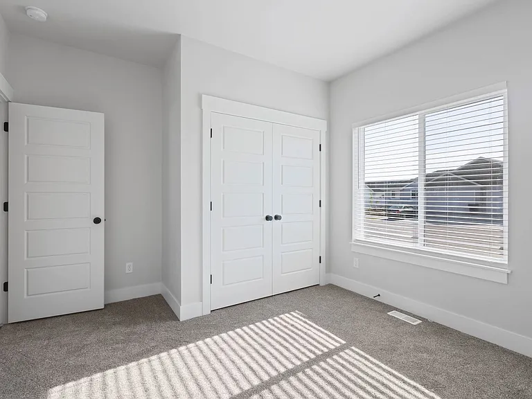 656 Jeanine Dr — Photo 39