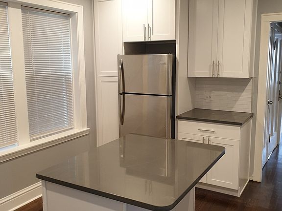 2nd image of 5653 N Talman Ave