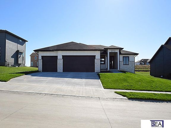 3rd image of 10911 Bearcreek Dr