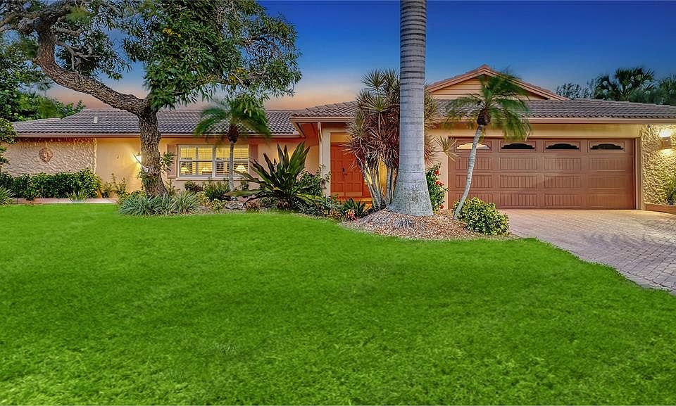 1st image of 524 Ketch Ln