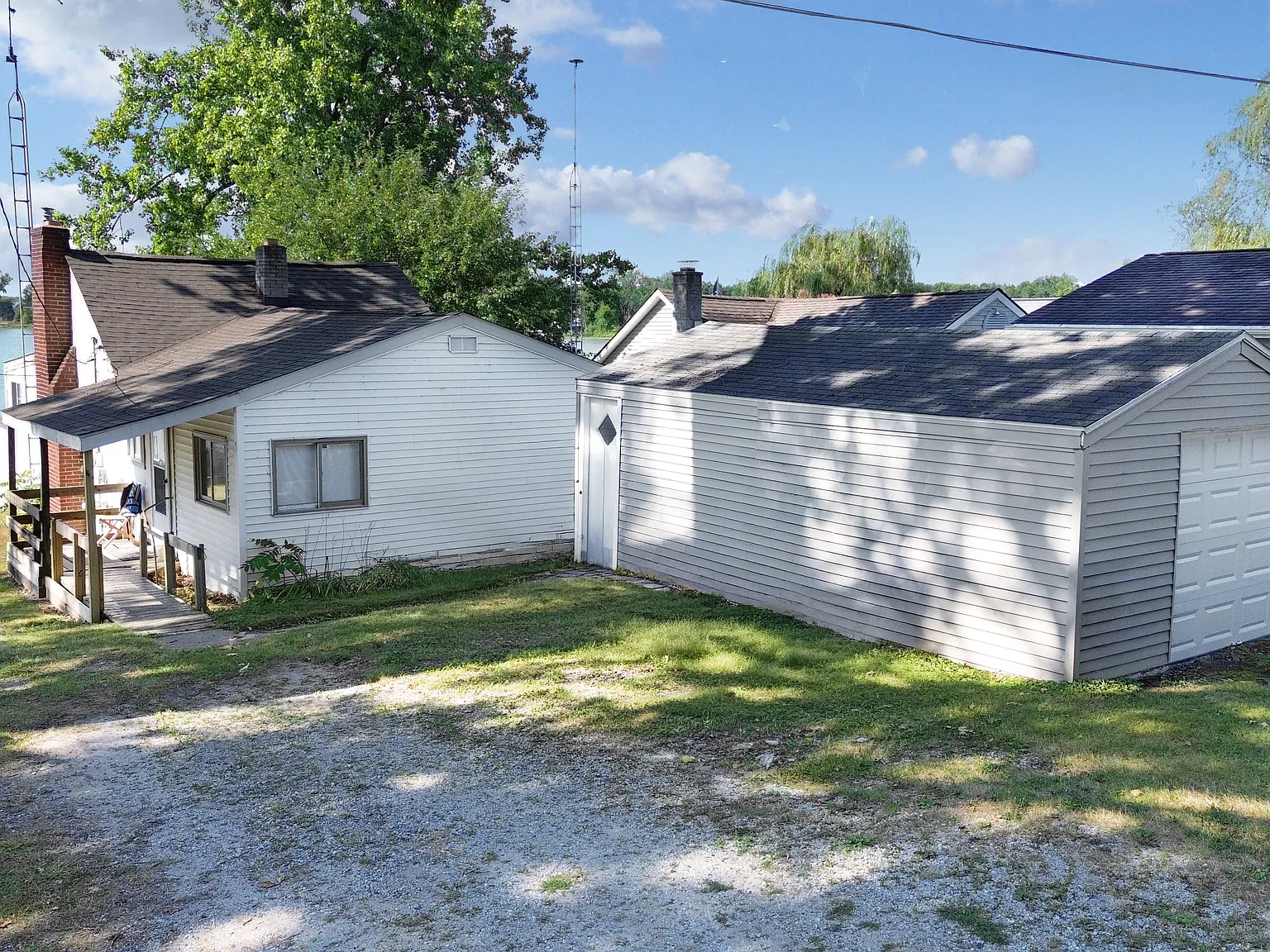 2 bed, 960 sqft, $1,100 — Photo 1