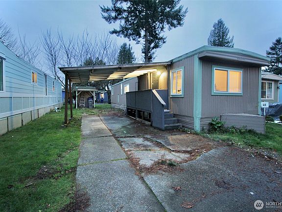 3rd image of 3105 M Street SE #44