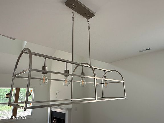5th image of 333 Strother Road