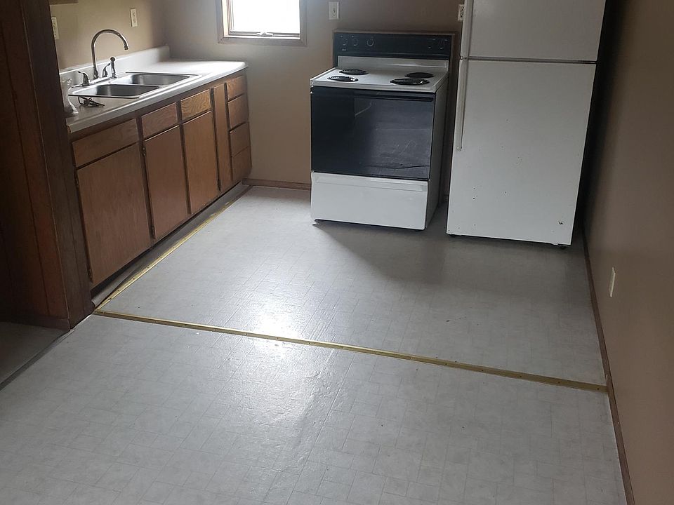 2nd image of 3867 N State Road 15 #1
