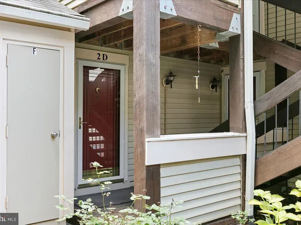 10310 Luria Commons Ct #2D, Burke, VA 22015