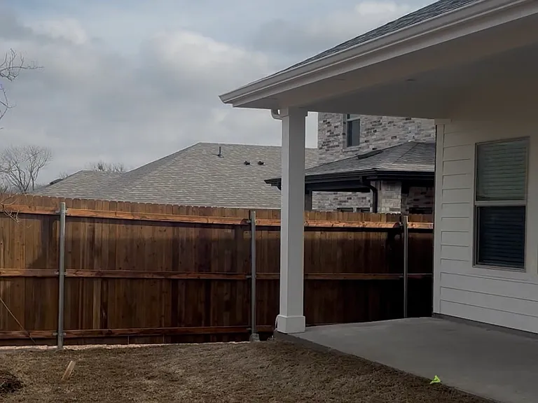 808 Leavenworth Dr — Photo 22