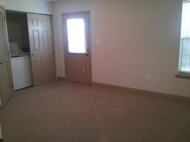 Sunpointe Townhomes — Photo 19