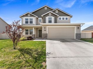 705 SW Raelynn St, Mountain Home, ID 83647