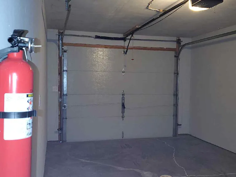 1605 W 8th St #B — Photo 27