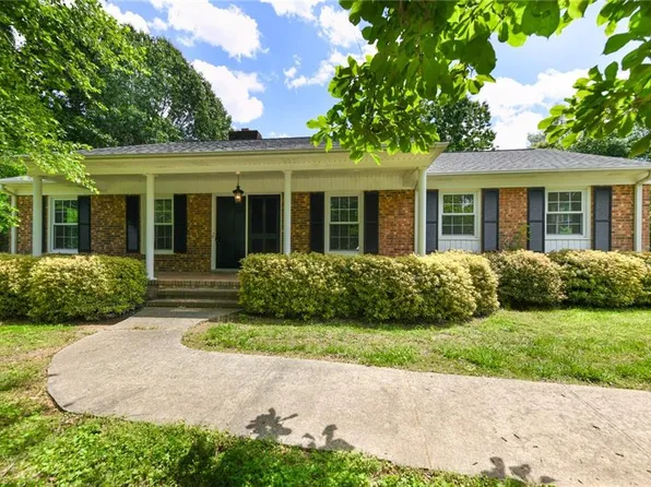 6413 Us Highway 158, Summerfield, NC 27358