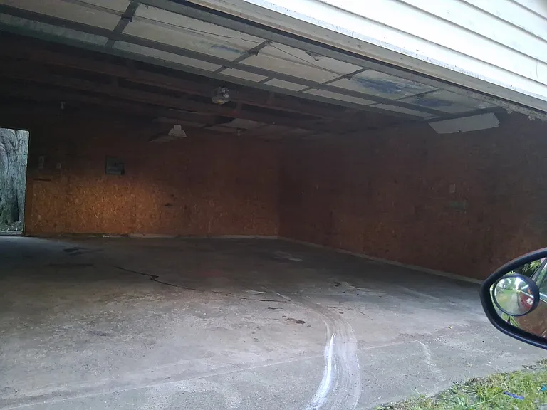 2550 E Main St — Photo 11