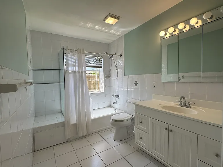 835 Conreid Dr NE — Photo 22