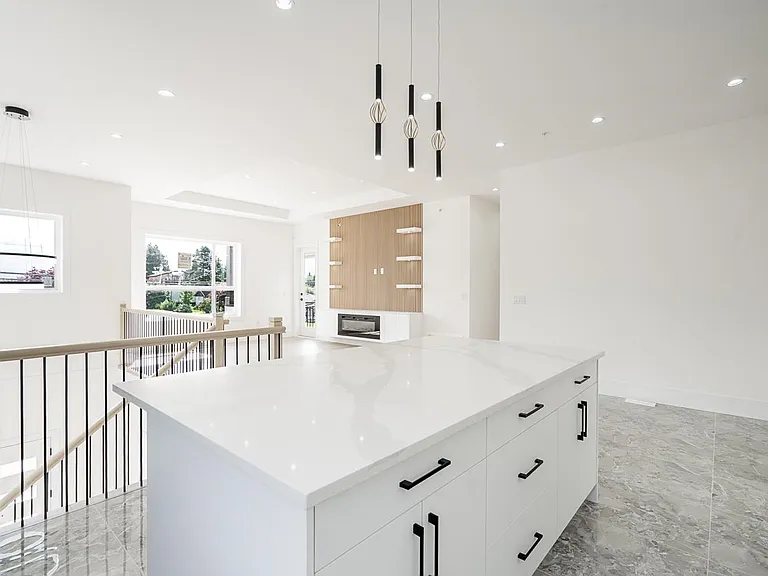 45945 Lewis Ave #UPPER B — Photo 12