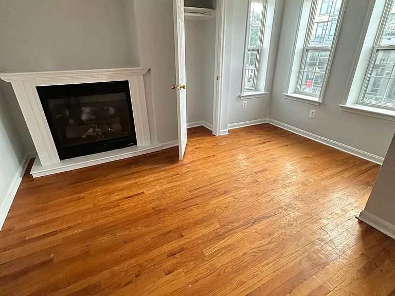 726 8th St NE #A — Photo 8