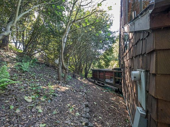 4th image of 384 Branciforte Dr