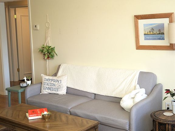 4th image of 138 Hessian Hills Cir #138-1