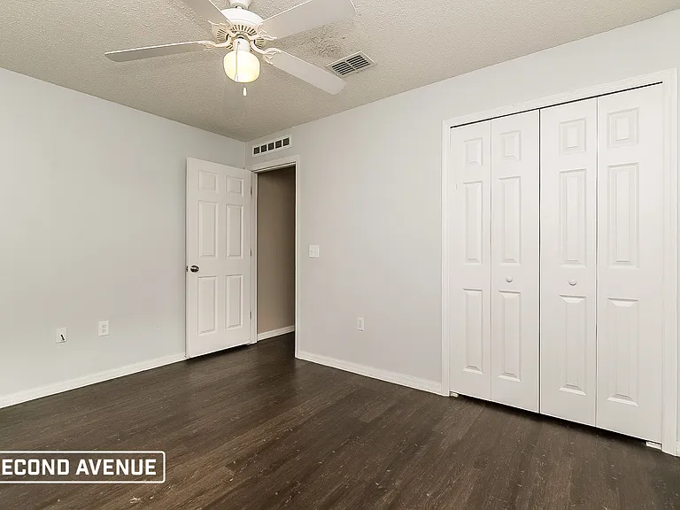3241 Bluestone Ave — Photo 12