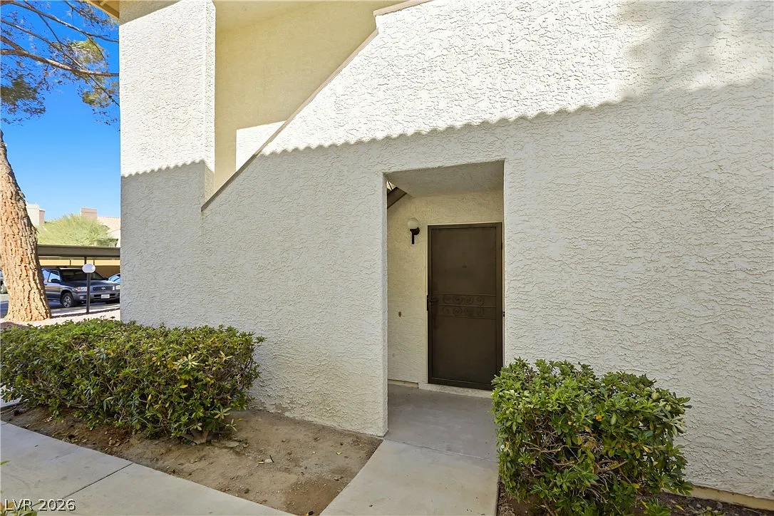 2 bed, 2.0 bath, 1013 sqft, $1,250 — Photo 3