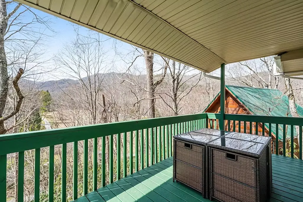 175 Cliffwood Drive — Photo 3